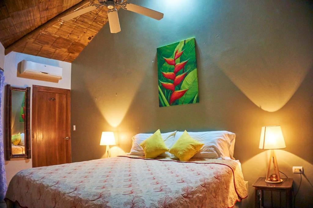 Manoas Bed & Breakfast Uvita Eksteriør bilde