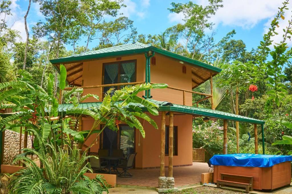 Manoas Bed & Breakfast Uvita Eksteriør bilde