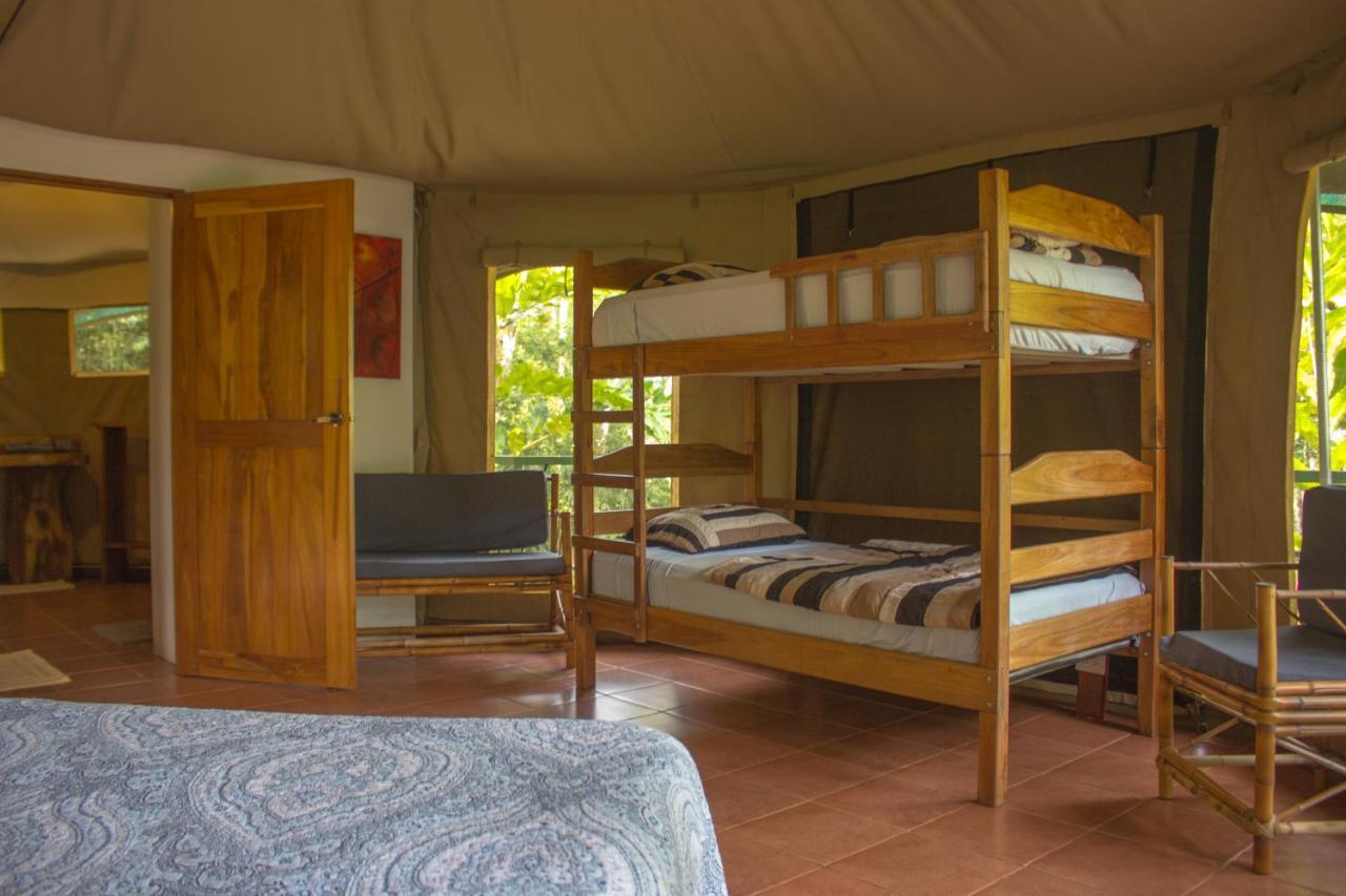 Manoas Bed & Breakfast Uvita Eksteriør bilde