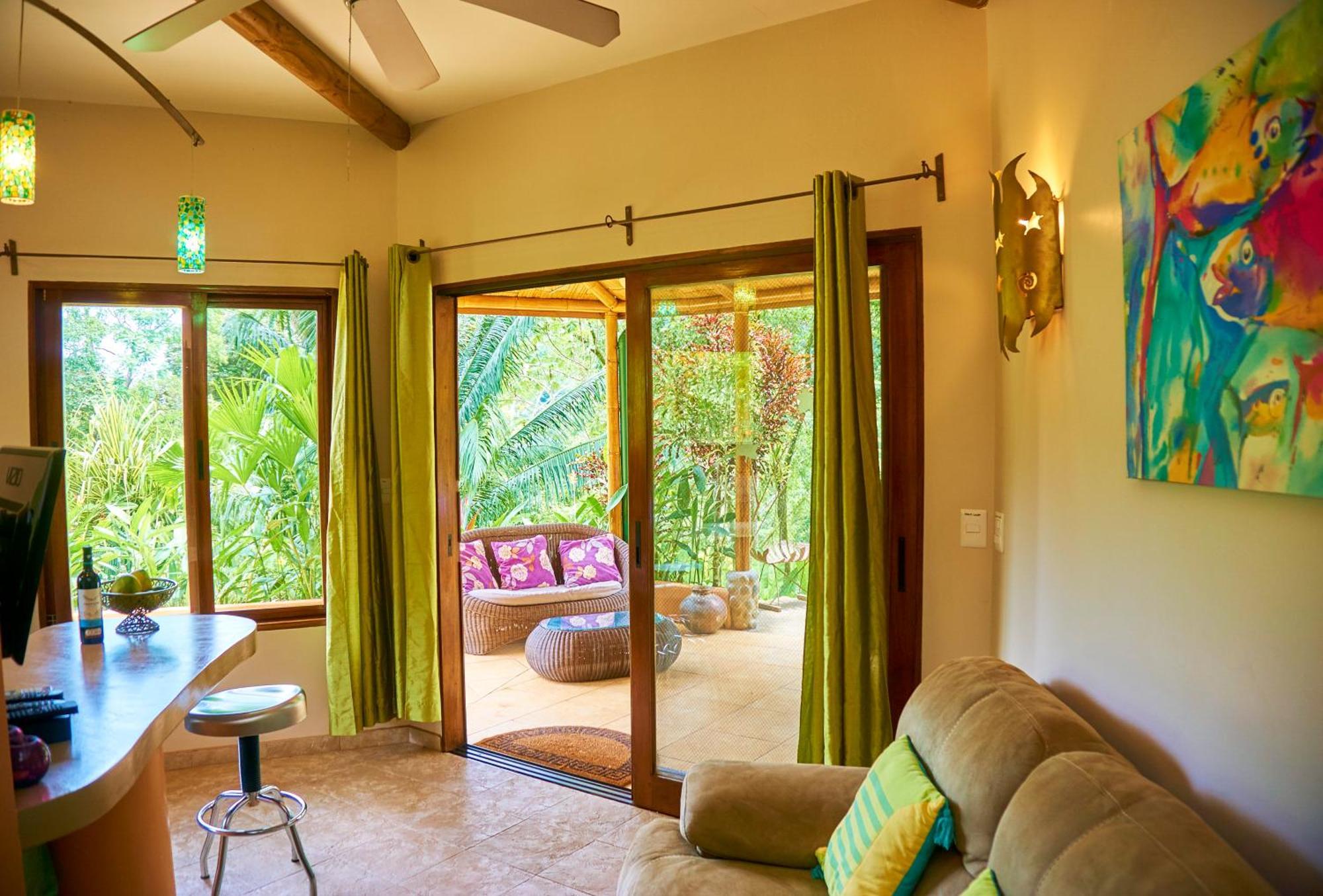 Manoas Bed & Breakfast Uvita Eksteriør bilde