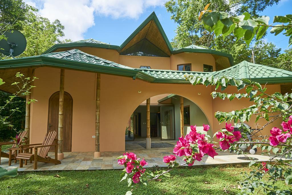 Manoas Bed & Breakfast Uvita Eksteriør bilde
